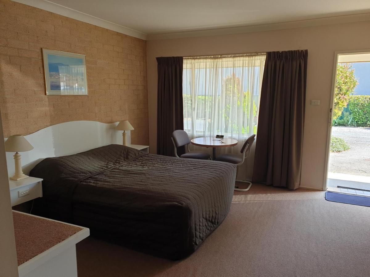 Blayney Central Motel Esterno foto