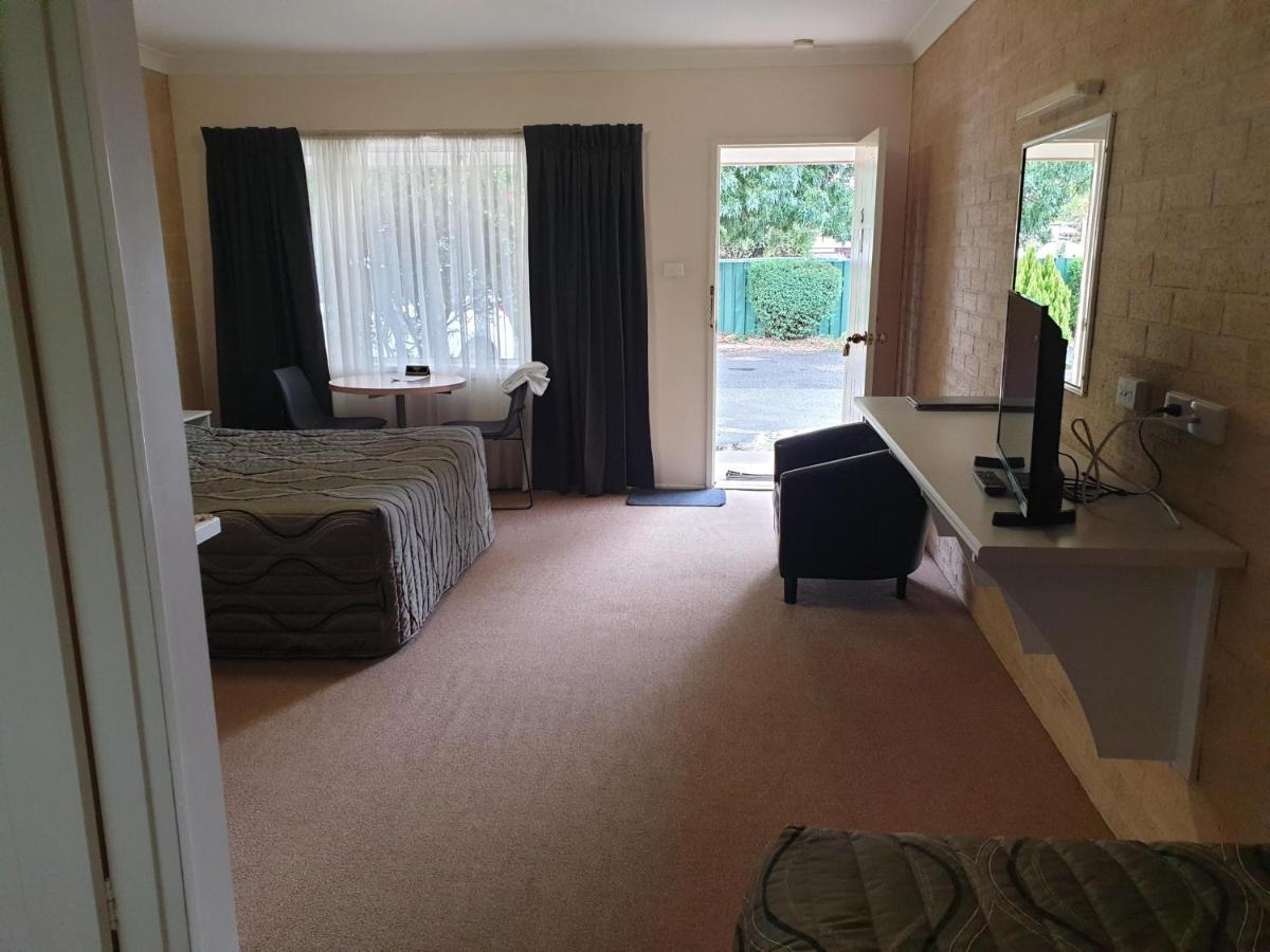 Blayney Central Motel Esterno foto