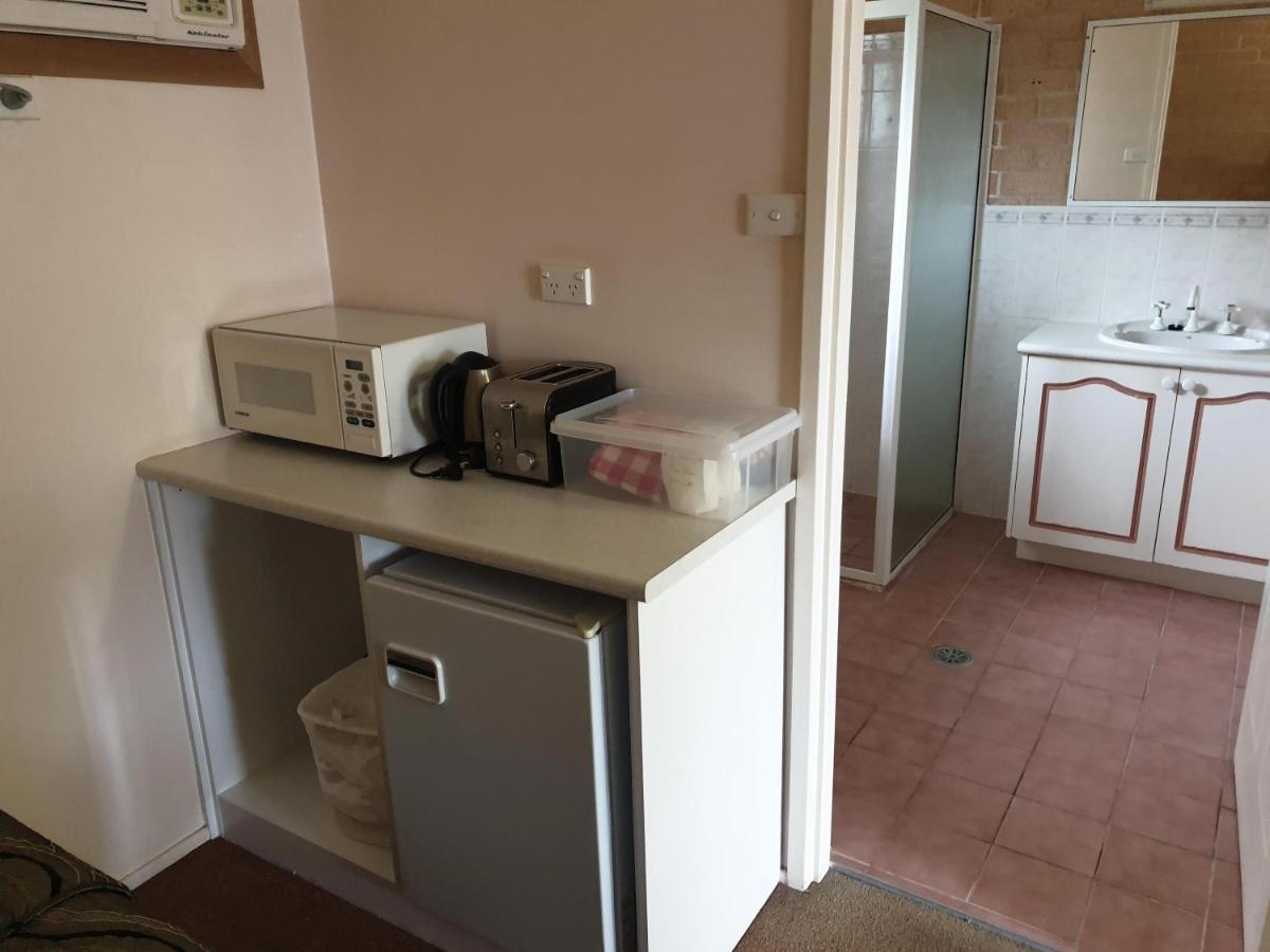 Blayney Central Motel Esterno foto
