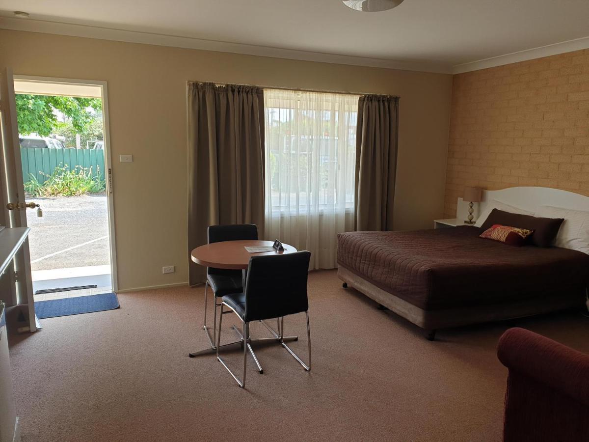 Blayney Central Motel Esterno foto