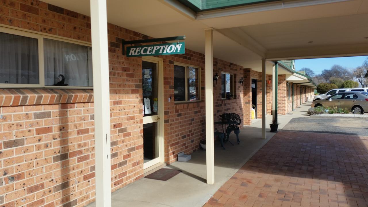 Blayney Central Motel Esterno foto
